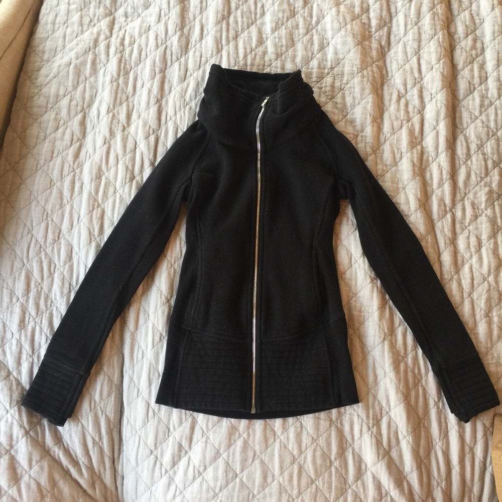 lululemon radiant jacket size 2
